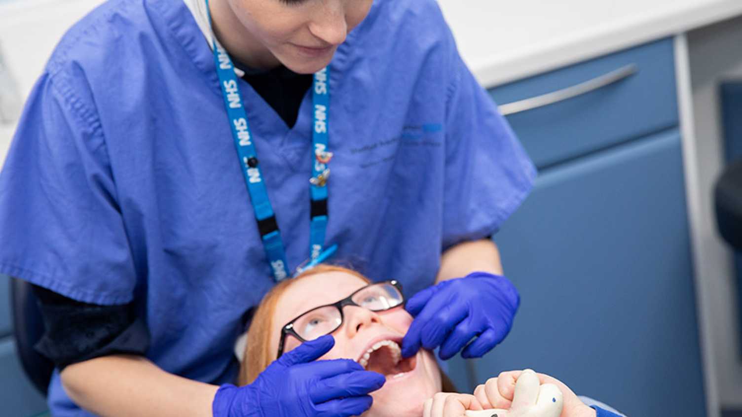 A new approach Clinical Dentistry The University of Sheffield